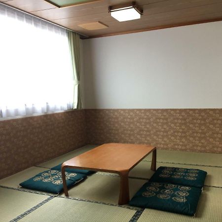 Business Hotel Serikawa Хіконе Екстер'єр фото