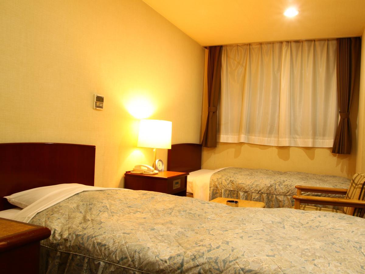 Business Hotel Serikawa Хіконе Екстер'єр фото