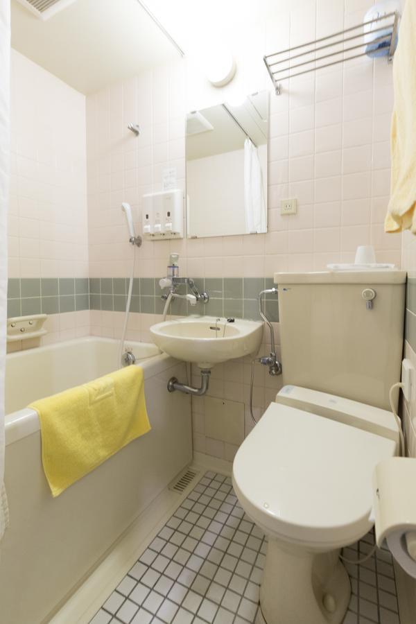 Business Hotel Serikawa Хіконе Номер фото