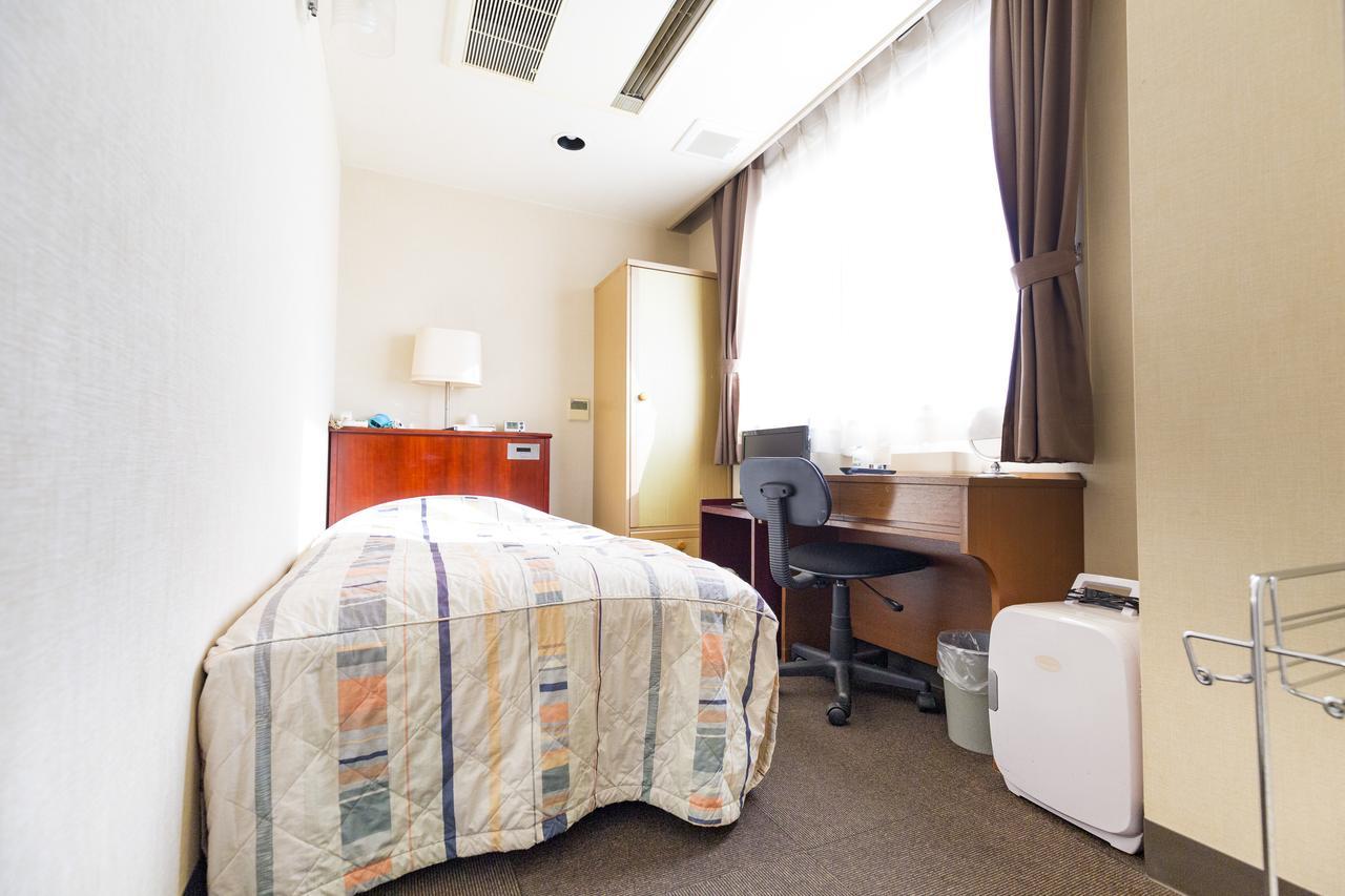Business Hotel Serikawa Хіконе Номер фото
