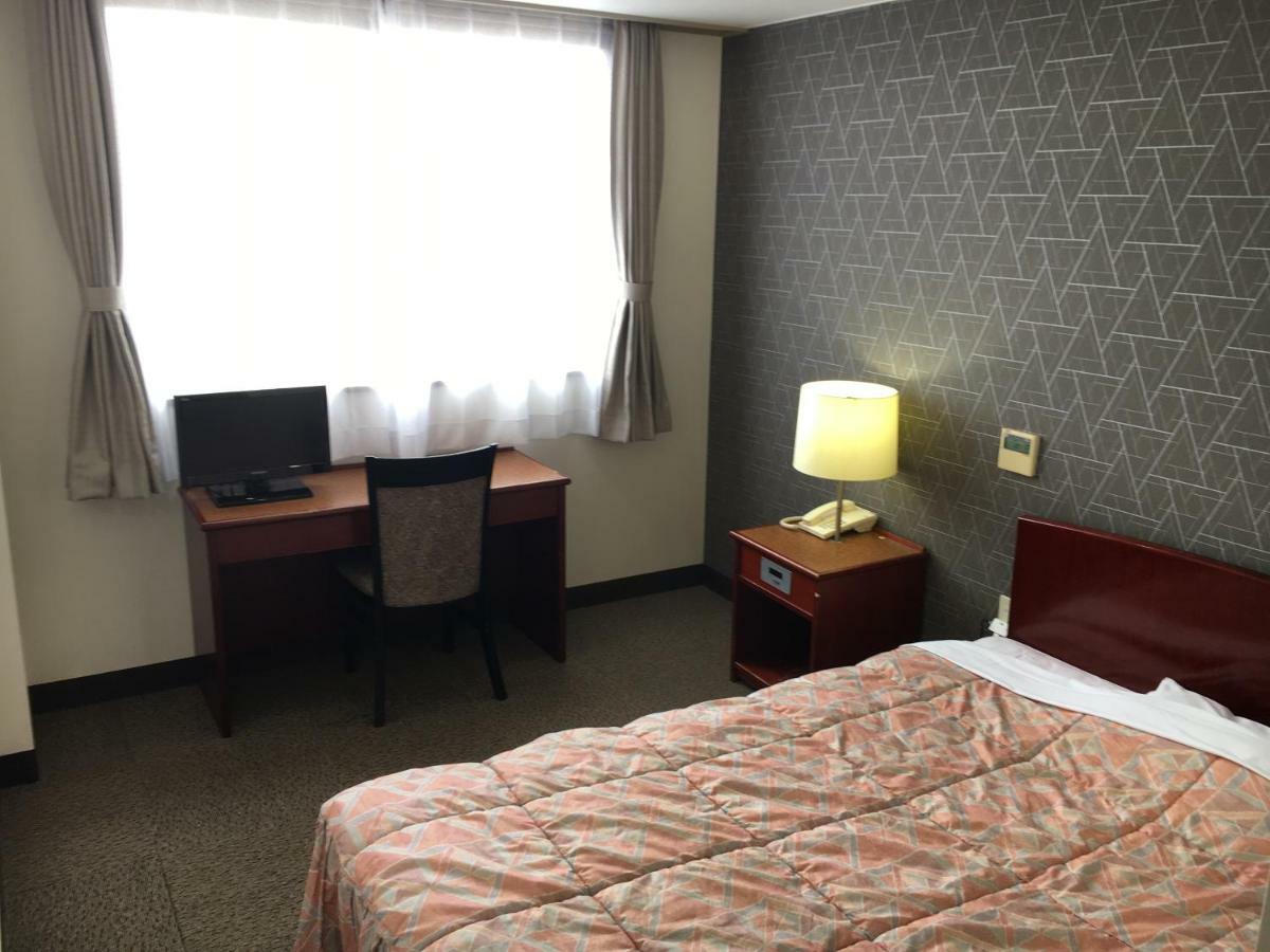 Business Hotel Serikawa Хіконе Екстер'єр фото