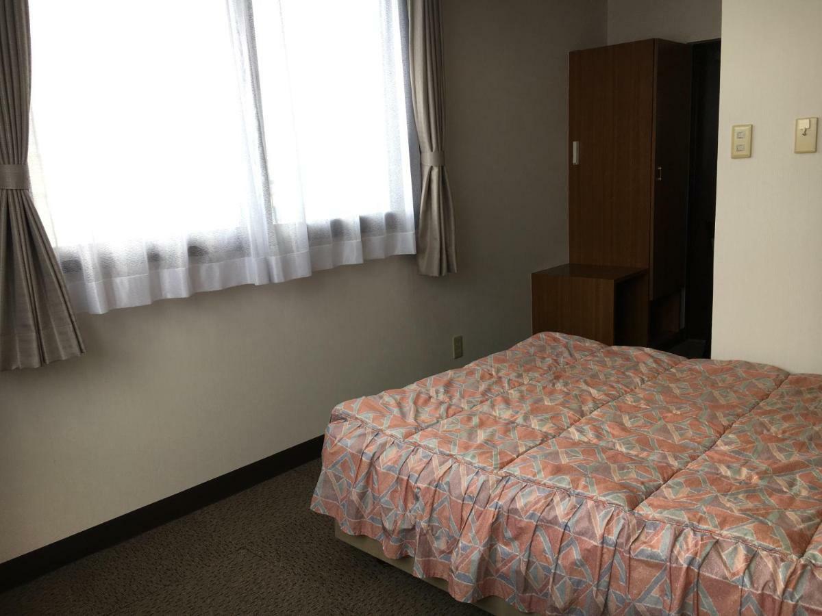 Business Hotel Serikawa Хіконе Екстер'єр фото
